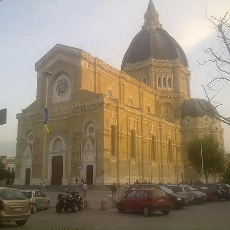 31 Posti Con Cucina E Parcheggio Privato Gratuito