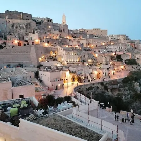 31 Posti Con Cucina E Parcheggio Privato Gratuito *